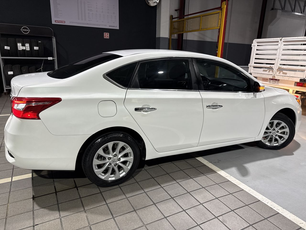 2017 Nissan SENTRA ADVANCE MT