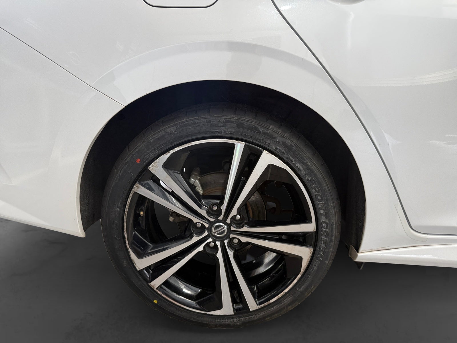 2022 Nissan SENTRA SR CVT