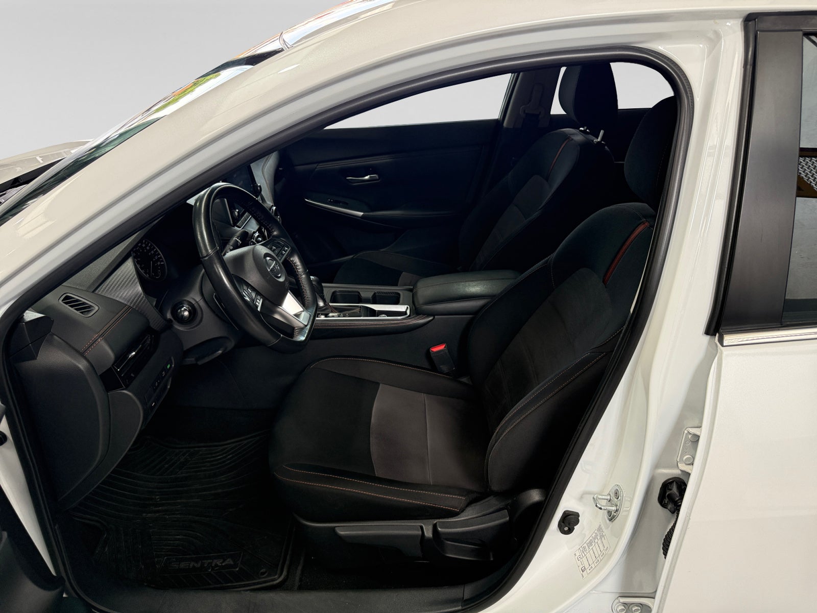 2022 Nissan SENTRA SR CVT