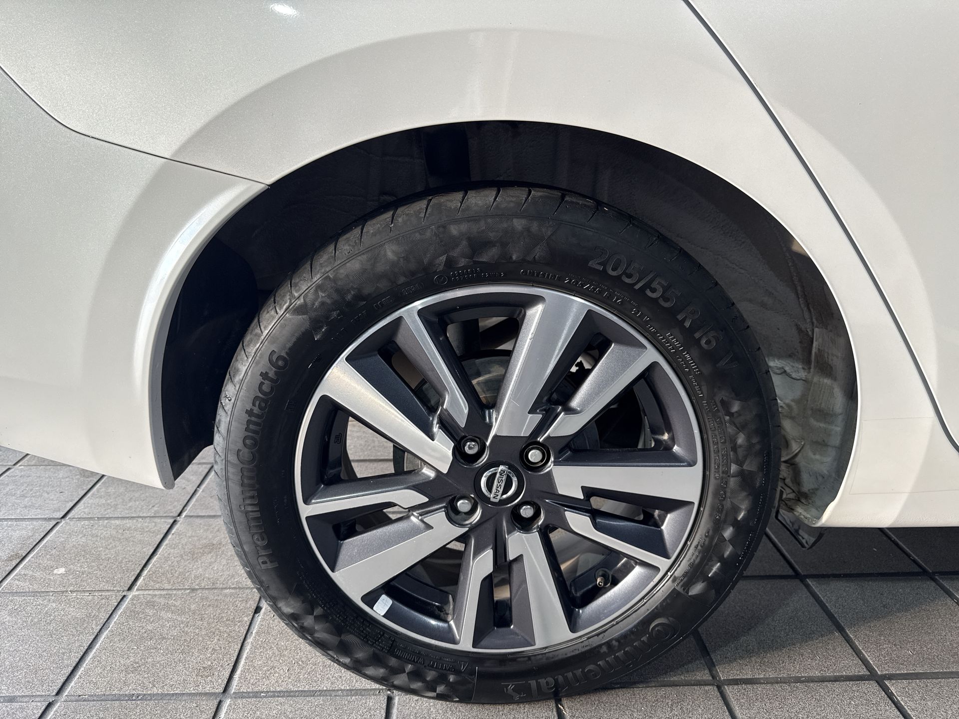 2022 Nissan VERSA ADVANCE MT 22