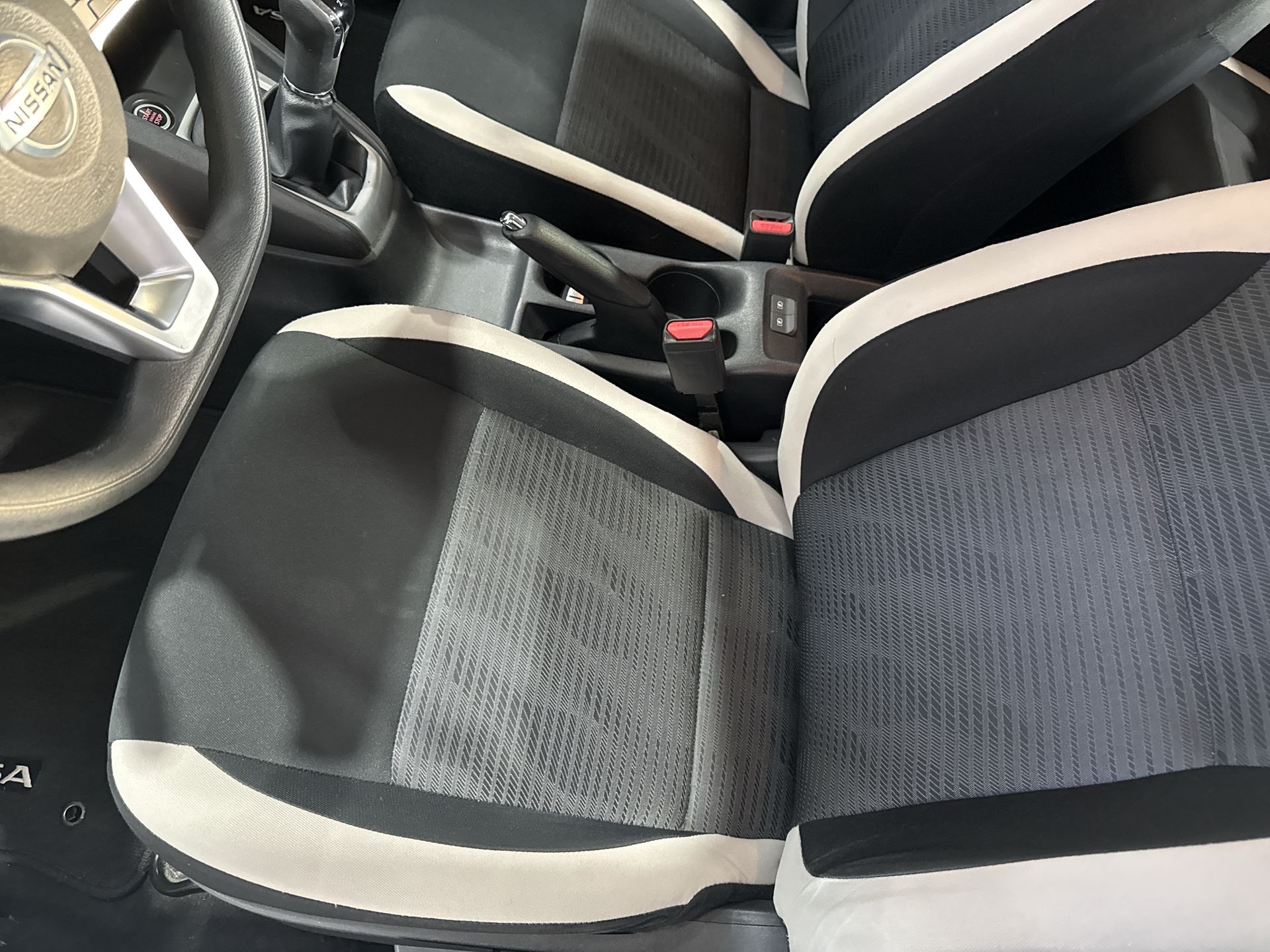 2022 Nissan VERSA ADVANCE MT 22