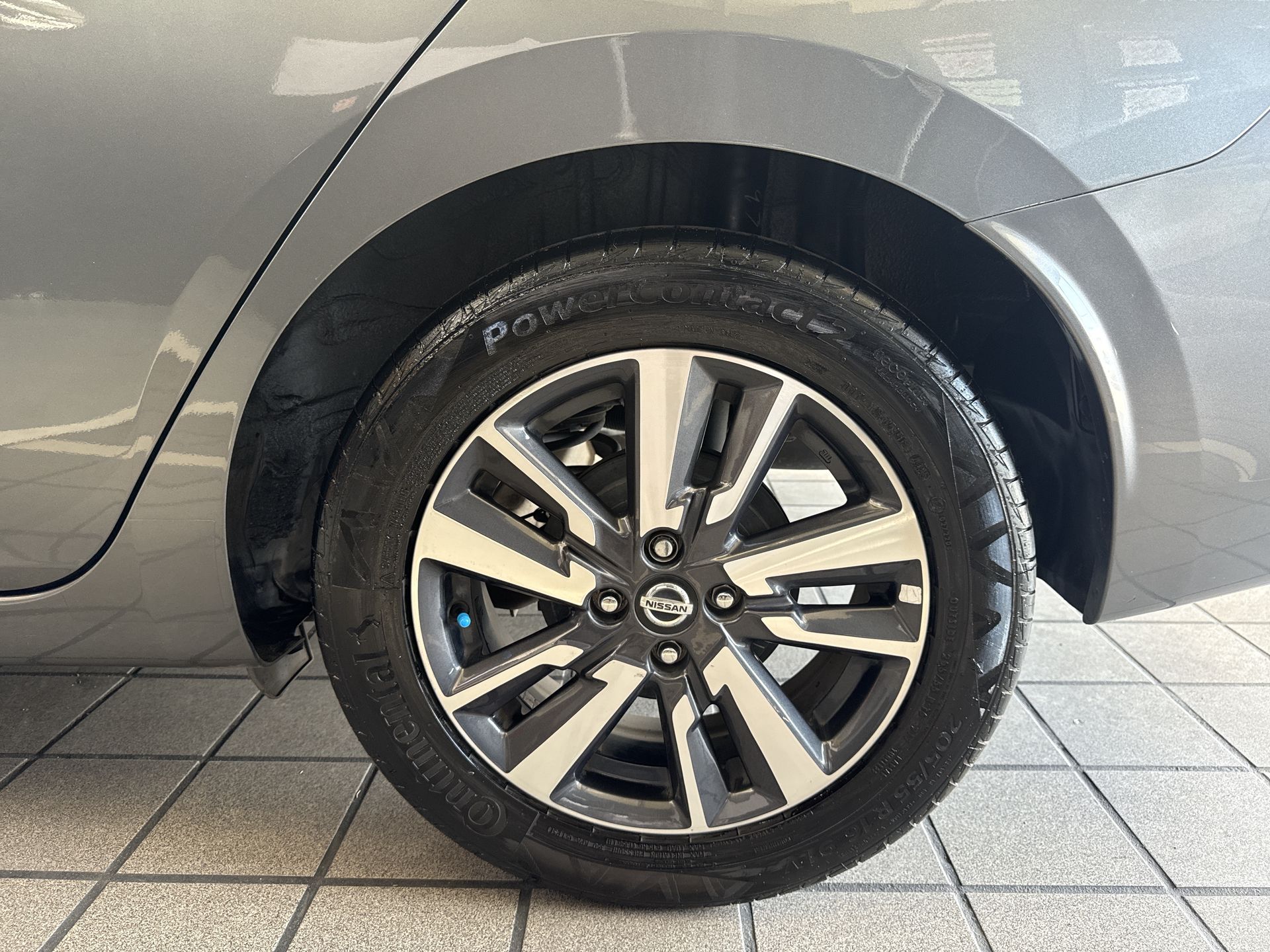 2022 Nissan VERSA ADVANCE CVT 22