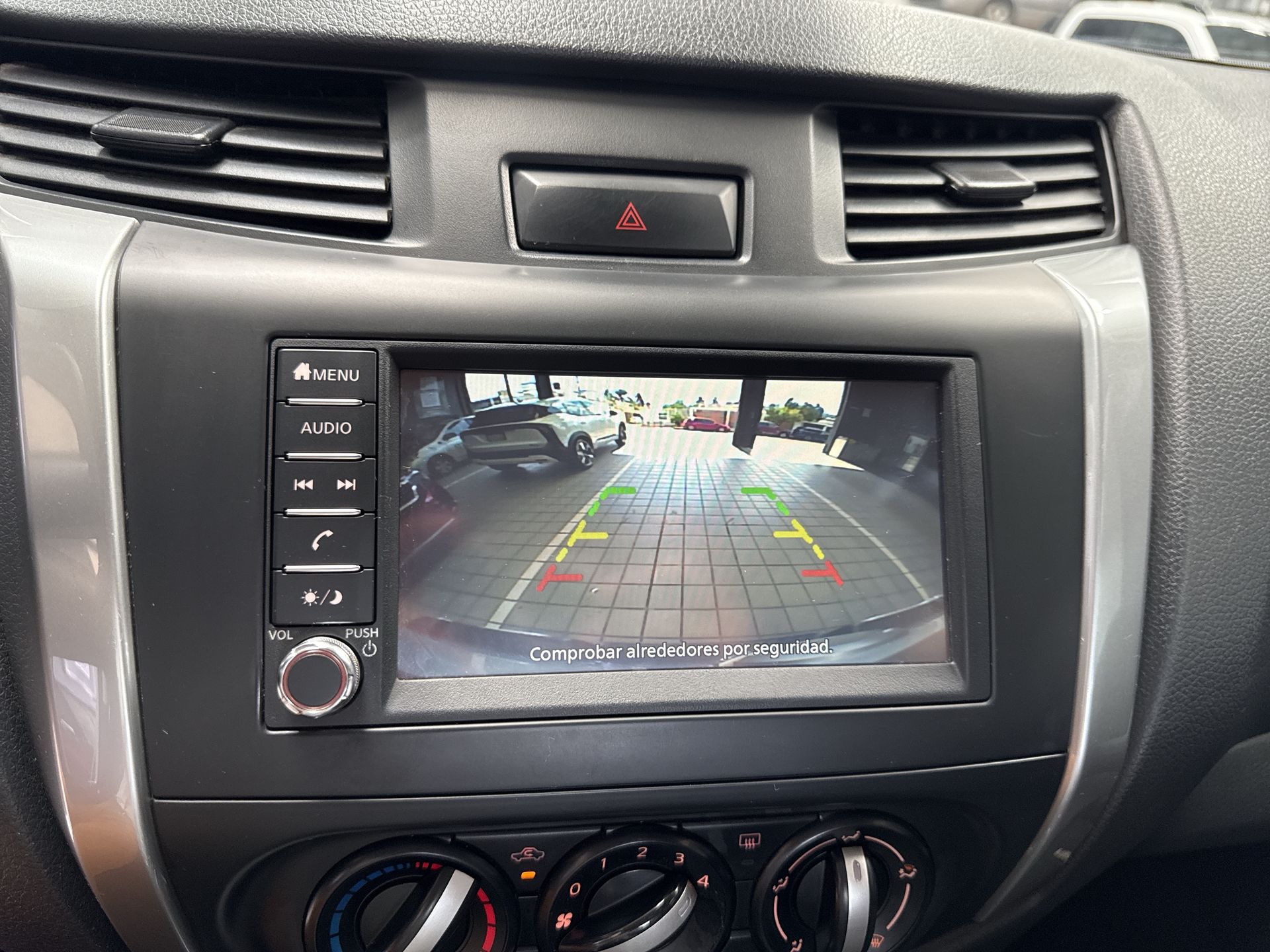 2024 Nissan FRONTIER FRONTIER LE TM 24