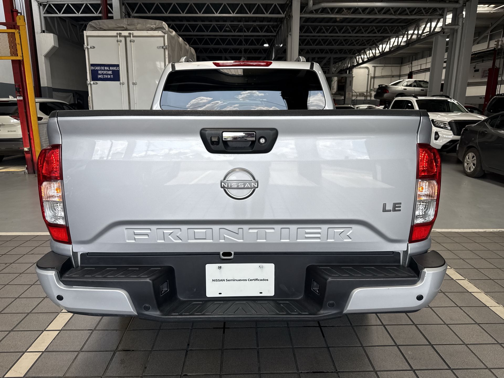 2024 Nissan FRONTIER FRONTIER LE TM 24