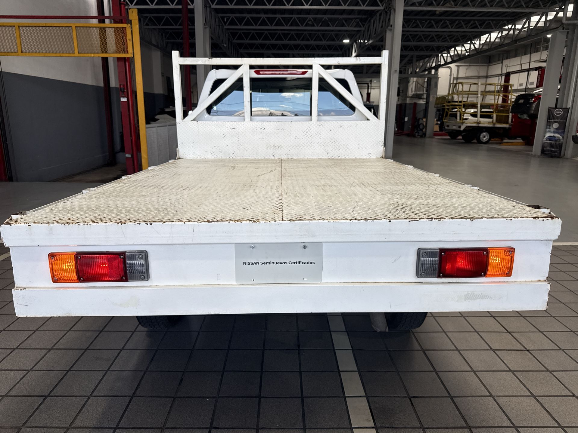 2023 Nissan NP300 CHASIS TM AC 23