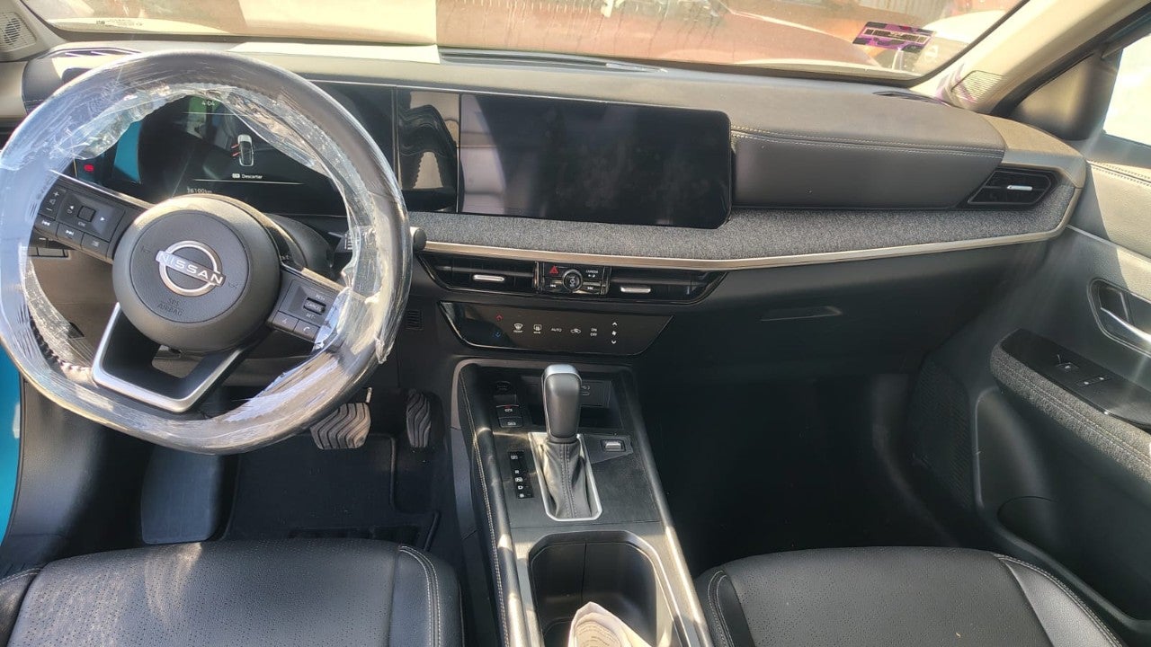 2025 Nissan KICKS PLATINUM CVT