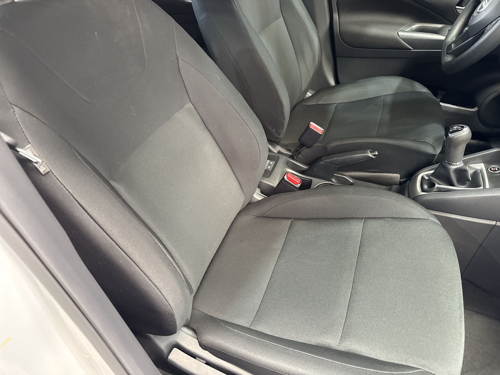 2025 Nissan KICKS PLAY ADVANCE 1.6 LTS MT 25