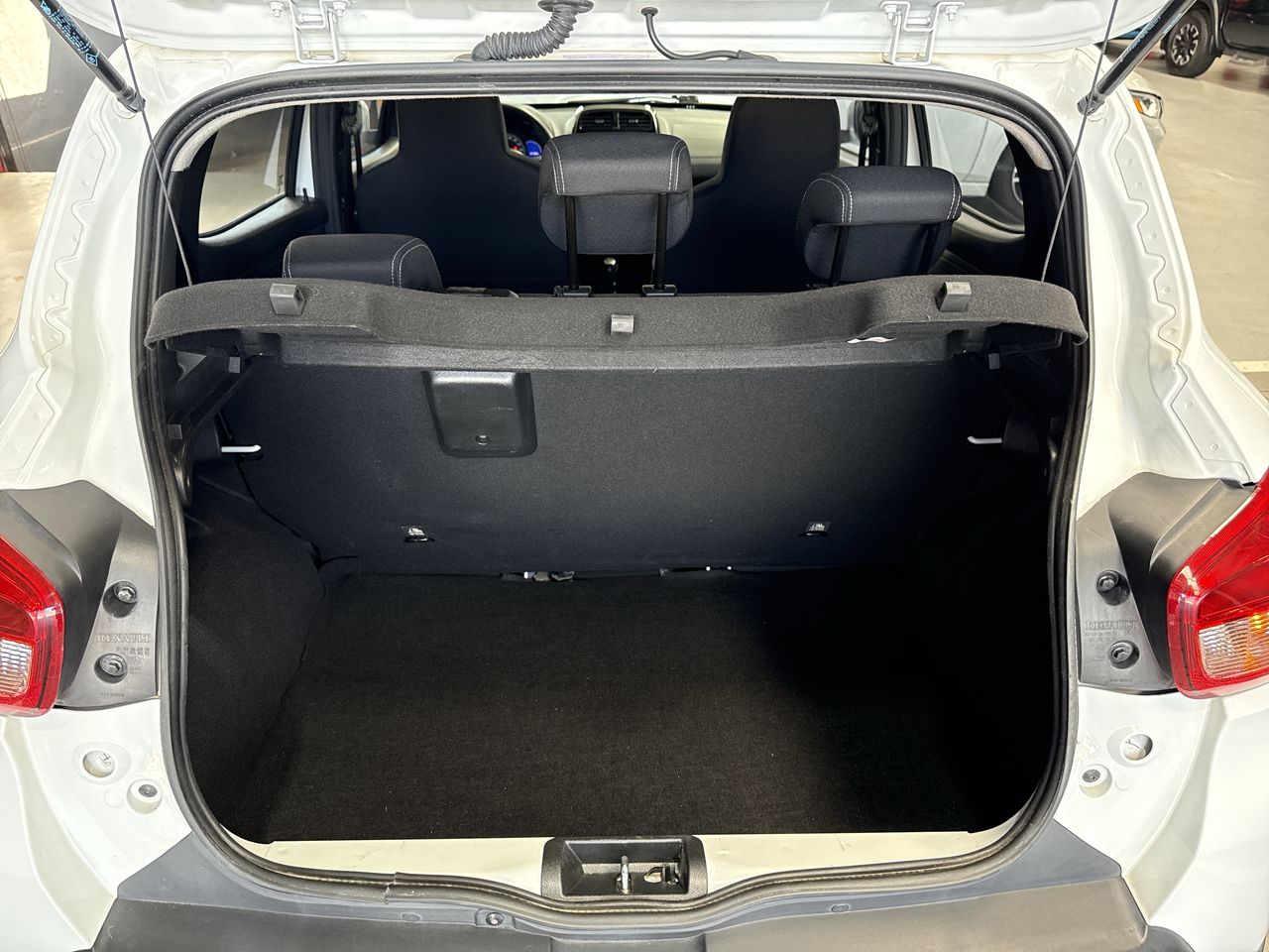 2022 RENAULT KWID ICONIC