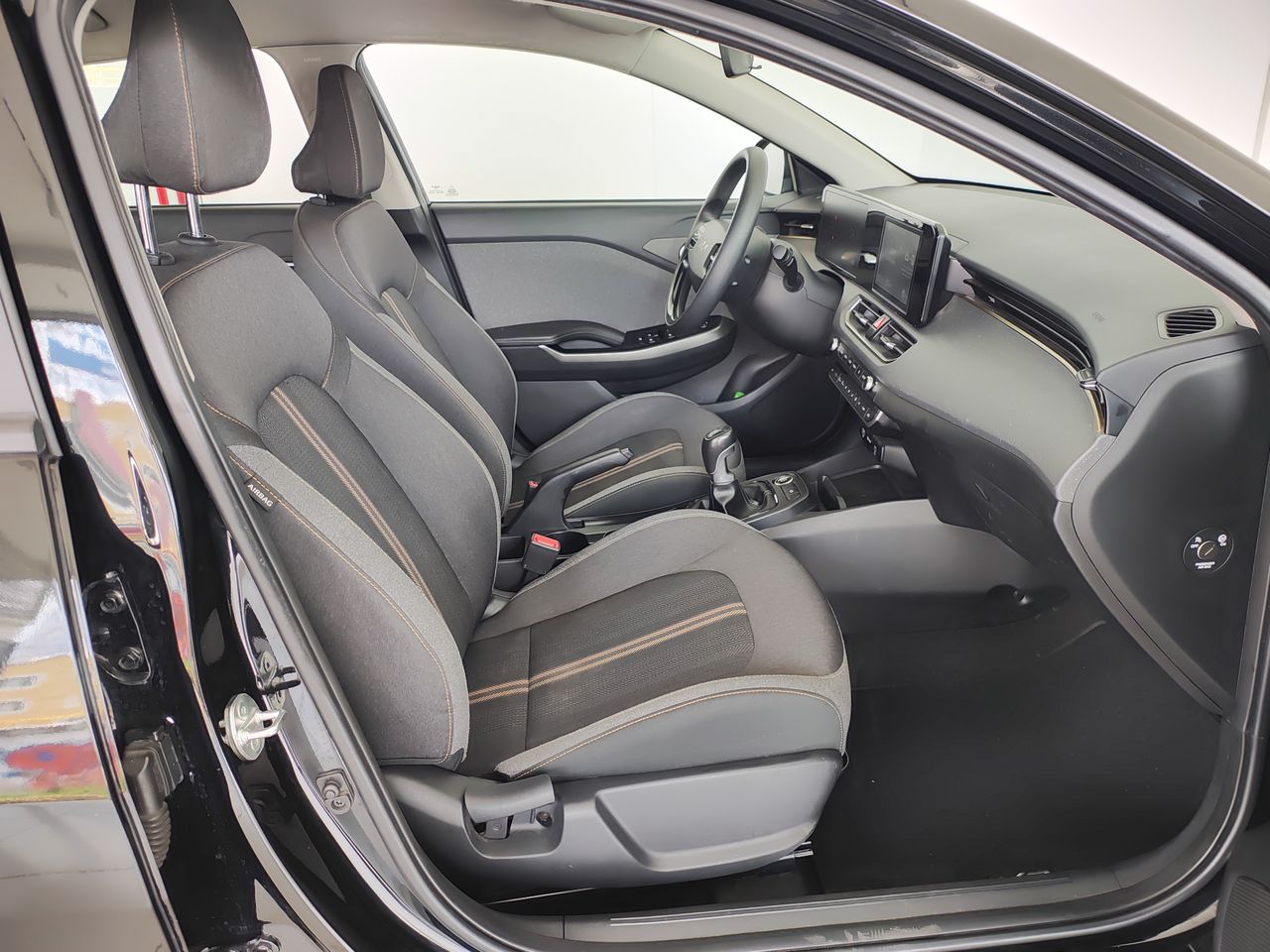 2024 Kia K3 EX MT