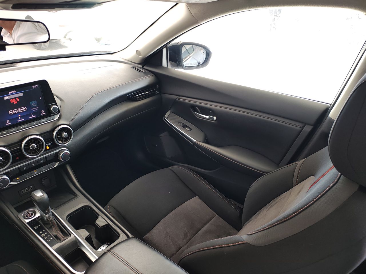 2021 Nissan SENTRA SR BITONO CVT 21