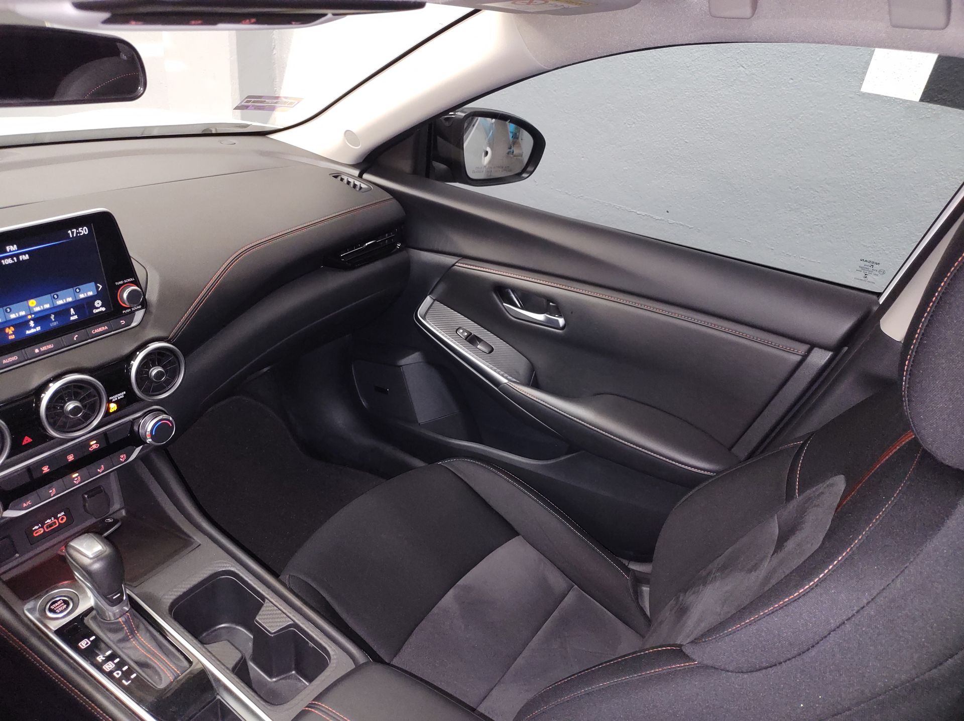 2024 Nissan SENTRA SR BITONO CVT 24