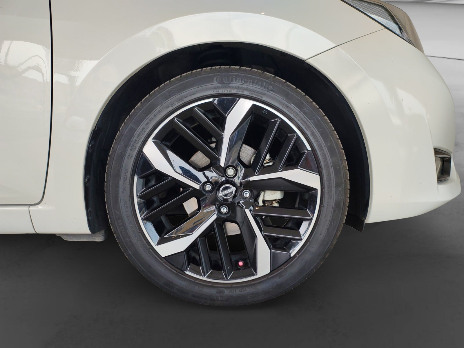 2024 Nissan VERSA SR CVT 24