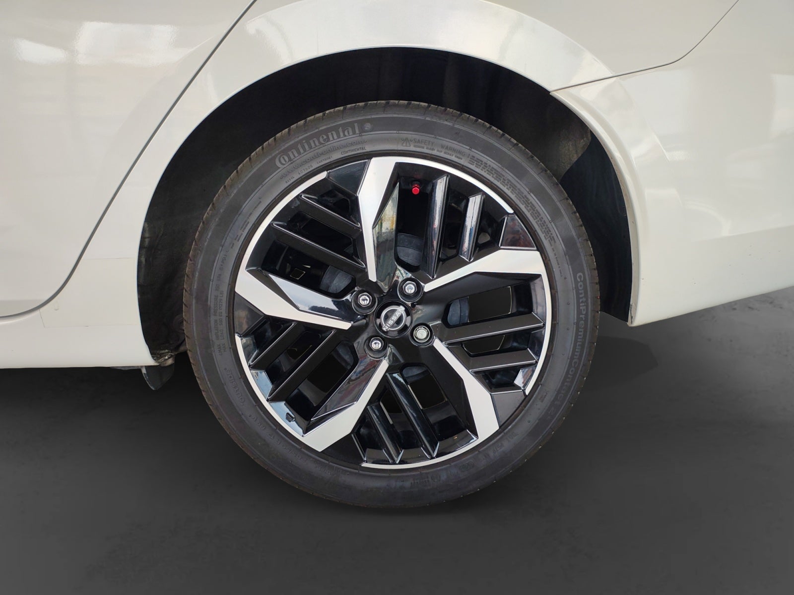 2024 Nissan VERSA SR CVT 24