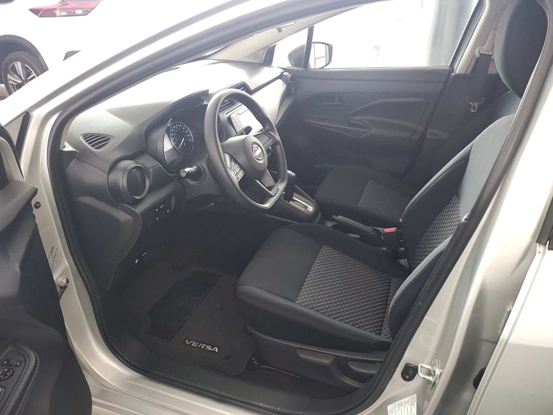 2024 Nissan VERSA SENSE CVT 24