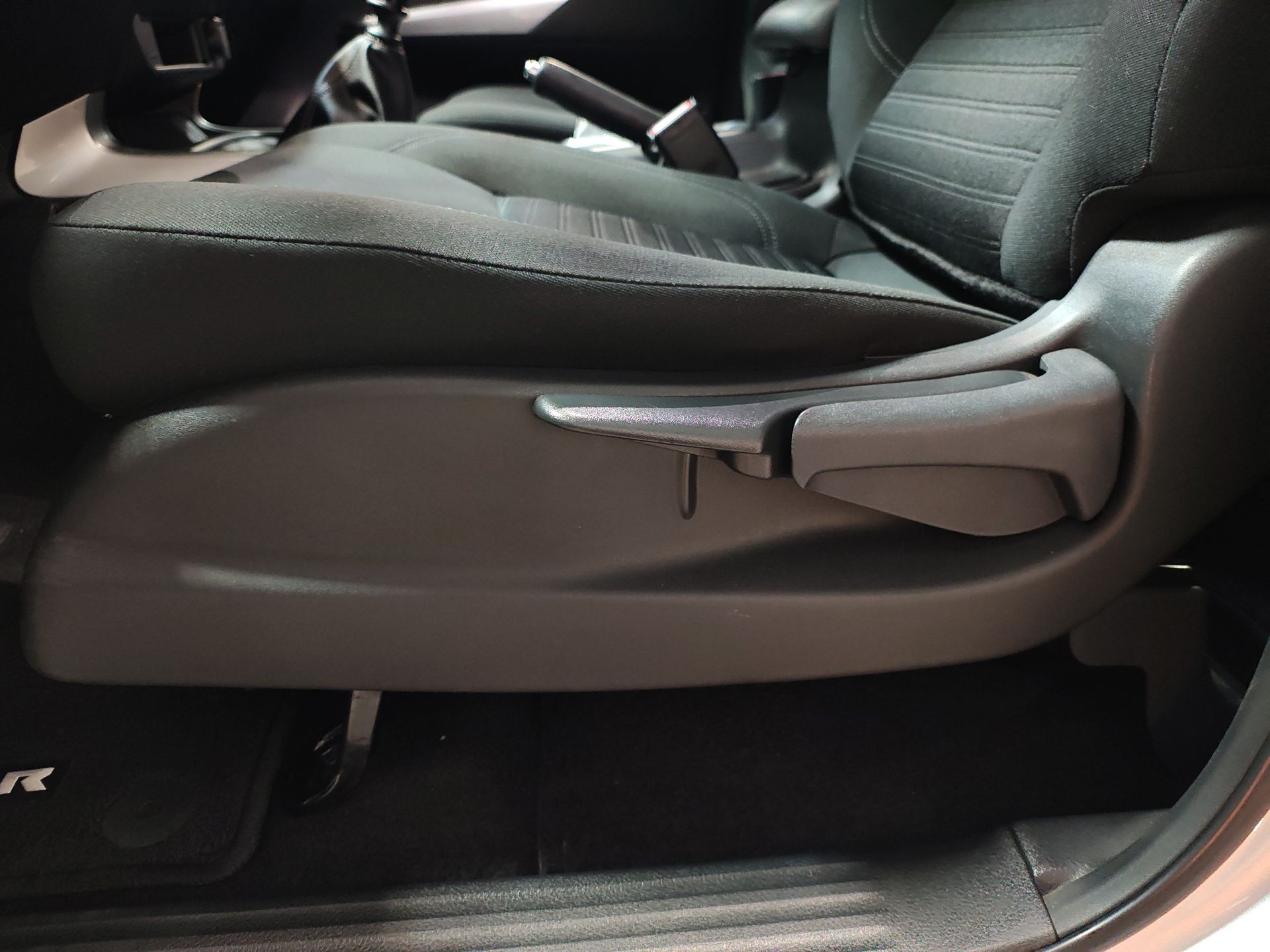 2024 Nissan FRONTIER FRONTIER LE TM 24