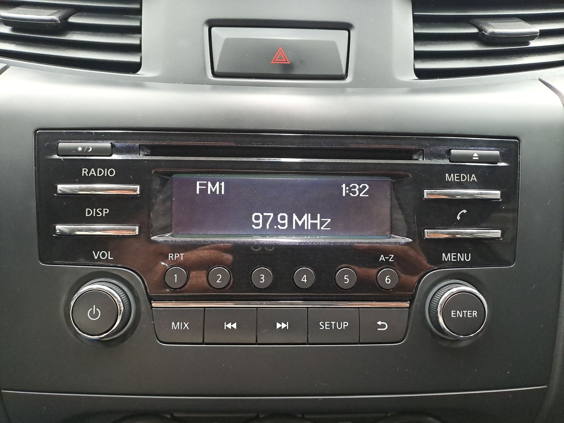 2024 Nissan FRONTIER FRONTIER SE TM 24