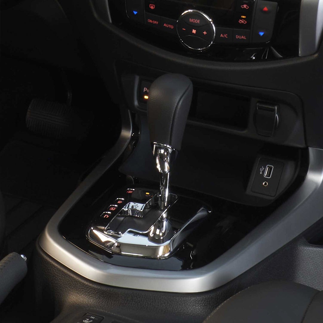 2025 Nissan FRONTIER FRONTIER PRO-4X 4X4 TA