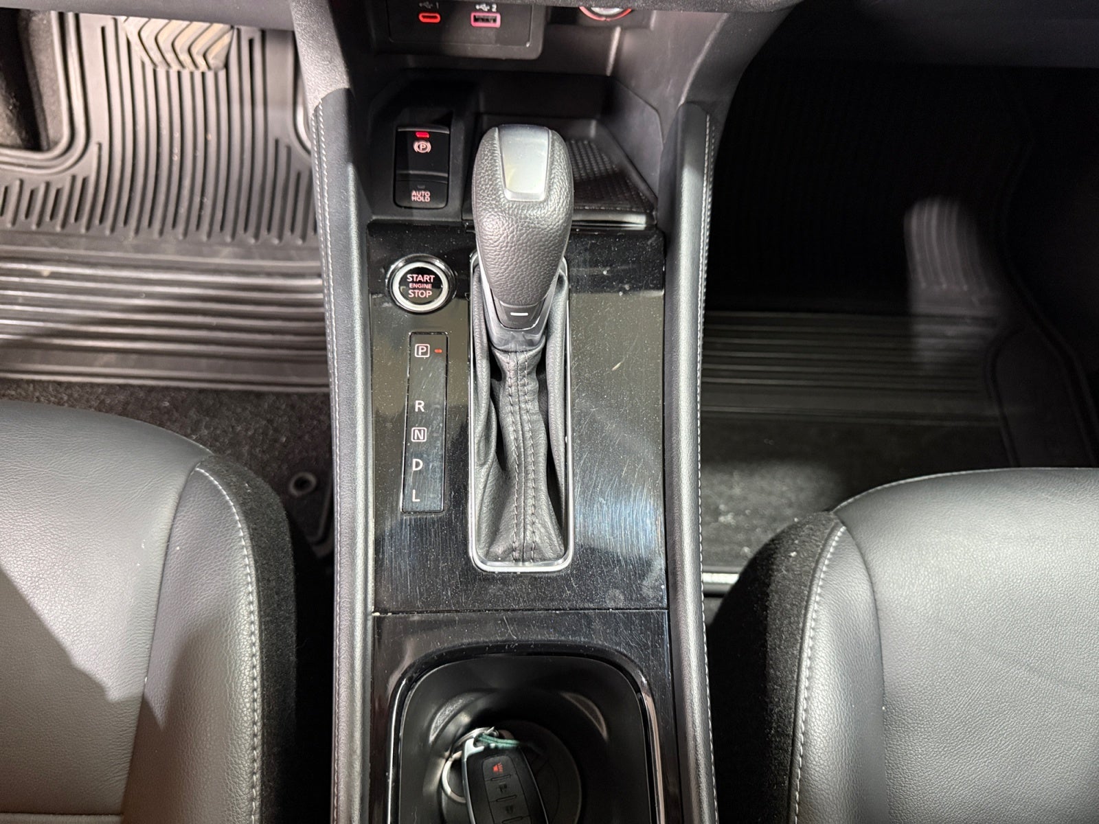 2024 Nissan KICKS PLATINUM 1.6 LTS CVT 24