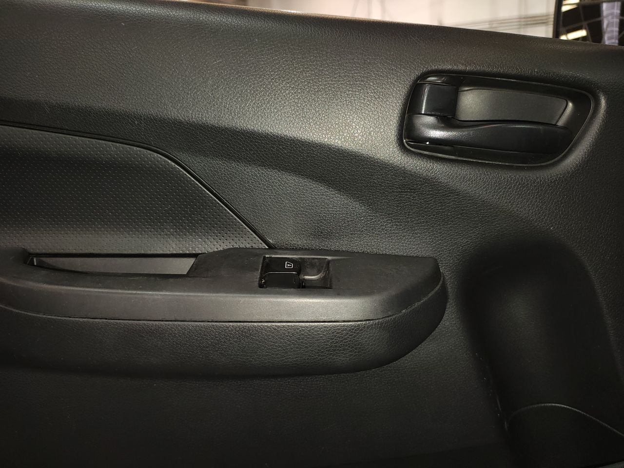 2024 Nissan URVAN URVAN PANEL AMPLIA AA