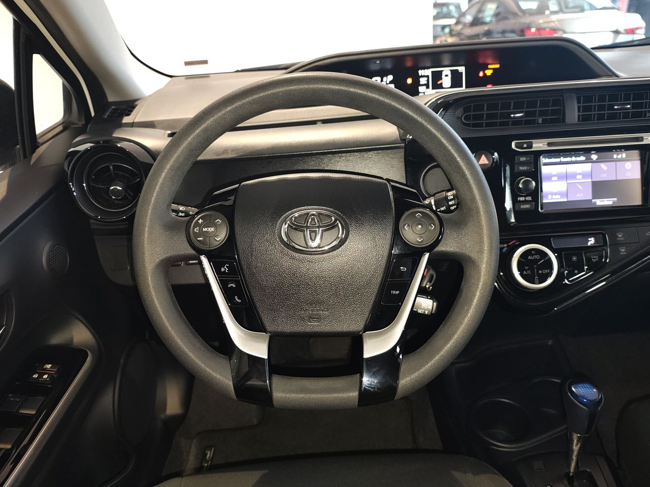 2019 Toyota PRIUS 1.5 HYBRID AUTO