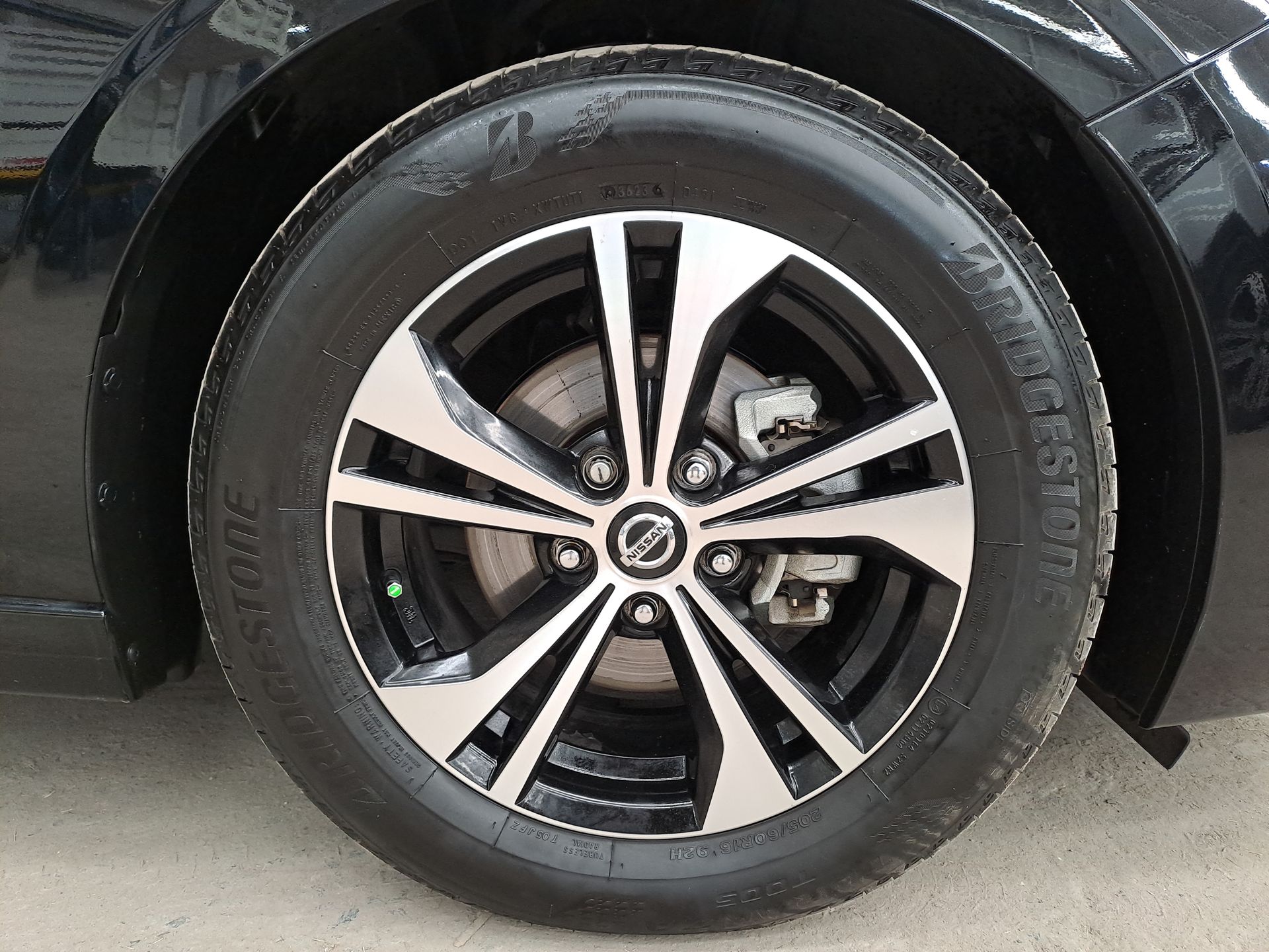 2023 Nissan SENTRA ADVANCE CVT 23