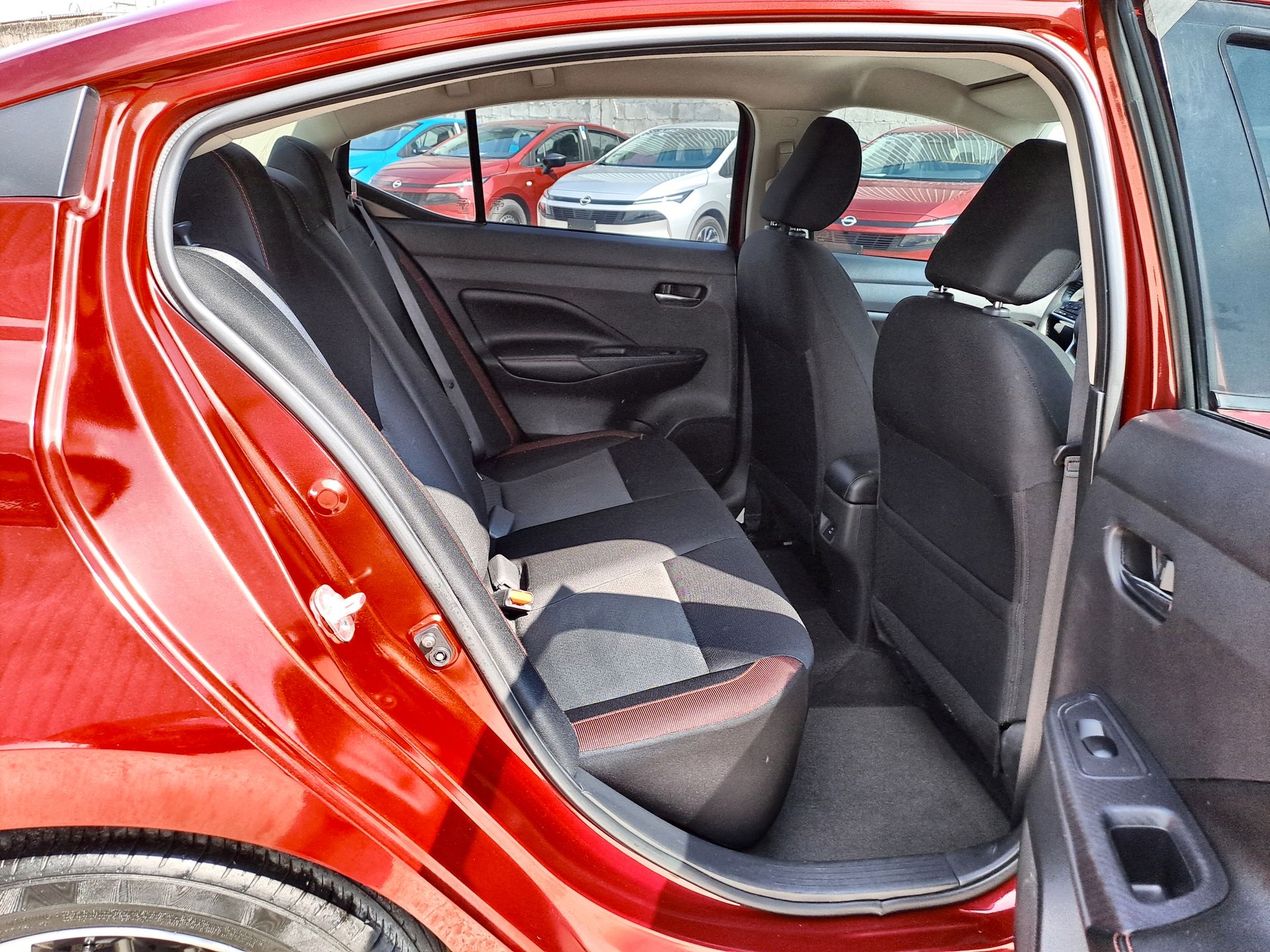 2023 Nissan VERSA SR CVT 23