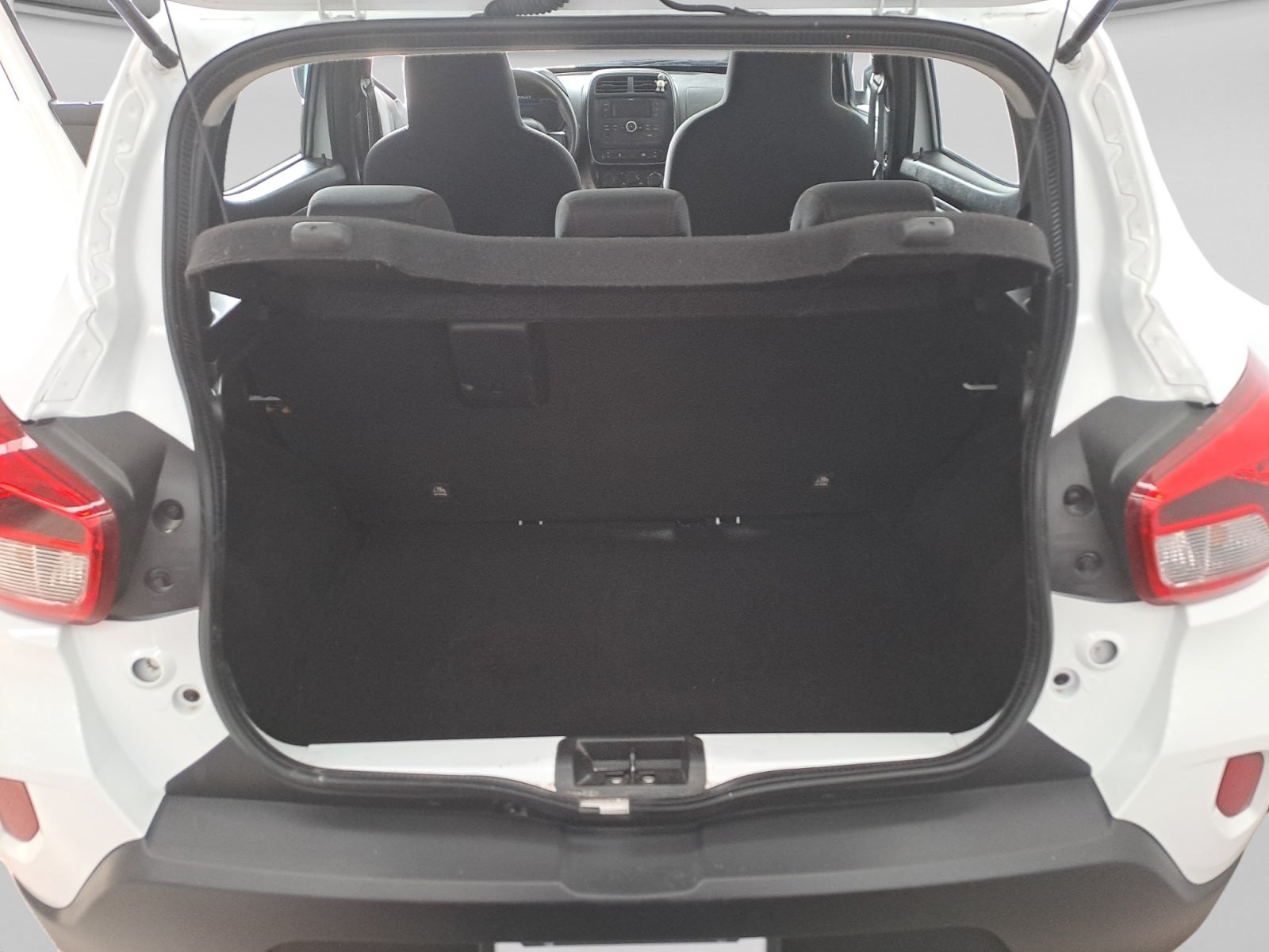 2025 RENAULT KWID INTENS