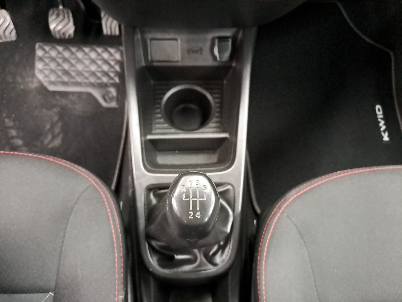 2025 RENAULT KWID INTENS