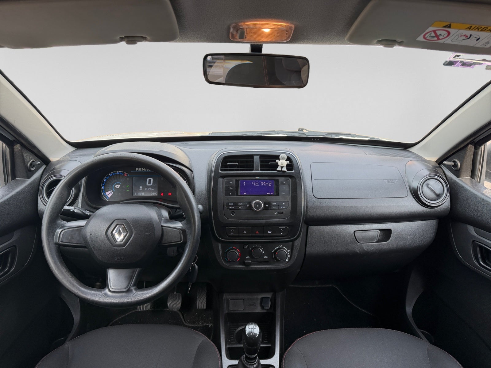 2025 RENAULT KWID INTENS