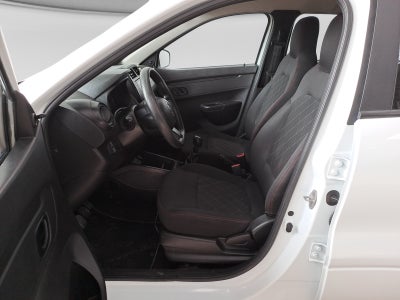 2025 RENAULT KWID INTENS