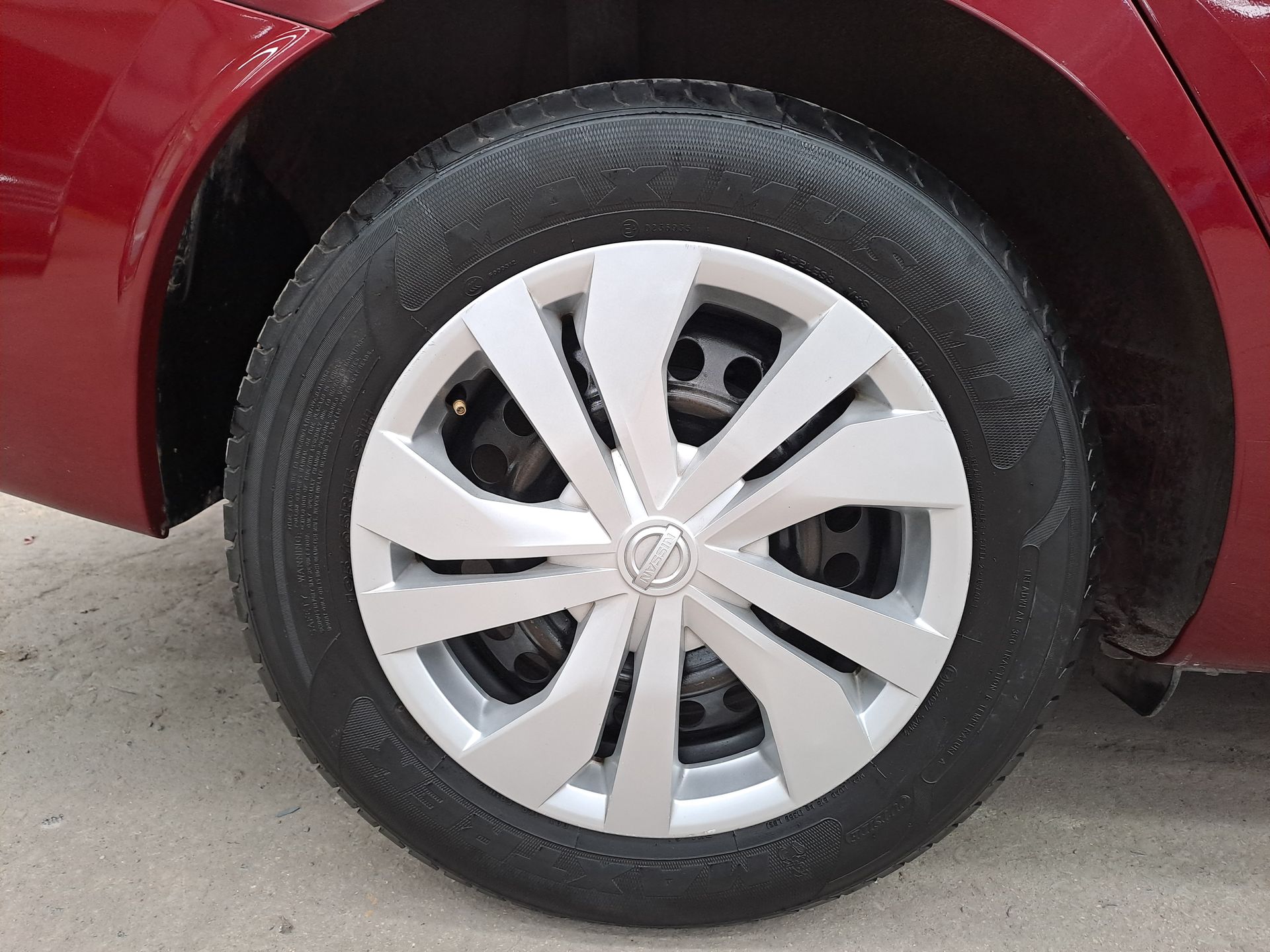 2023 Nissan VERSA SENSE MT 23