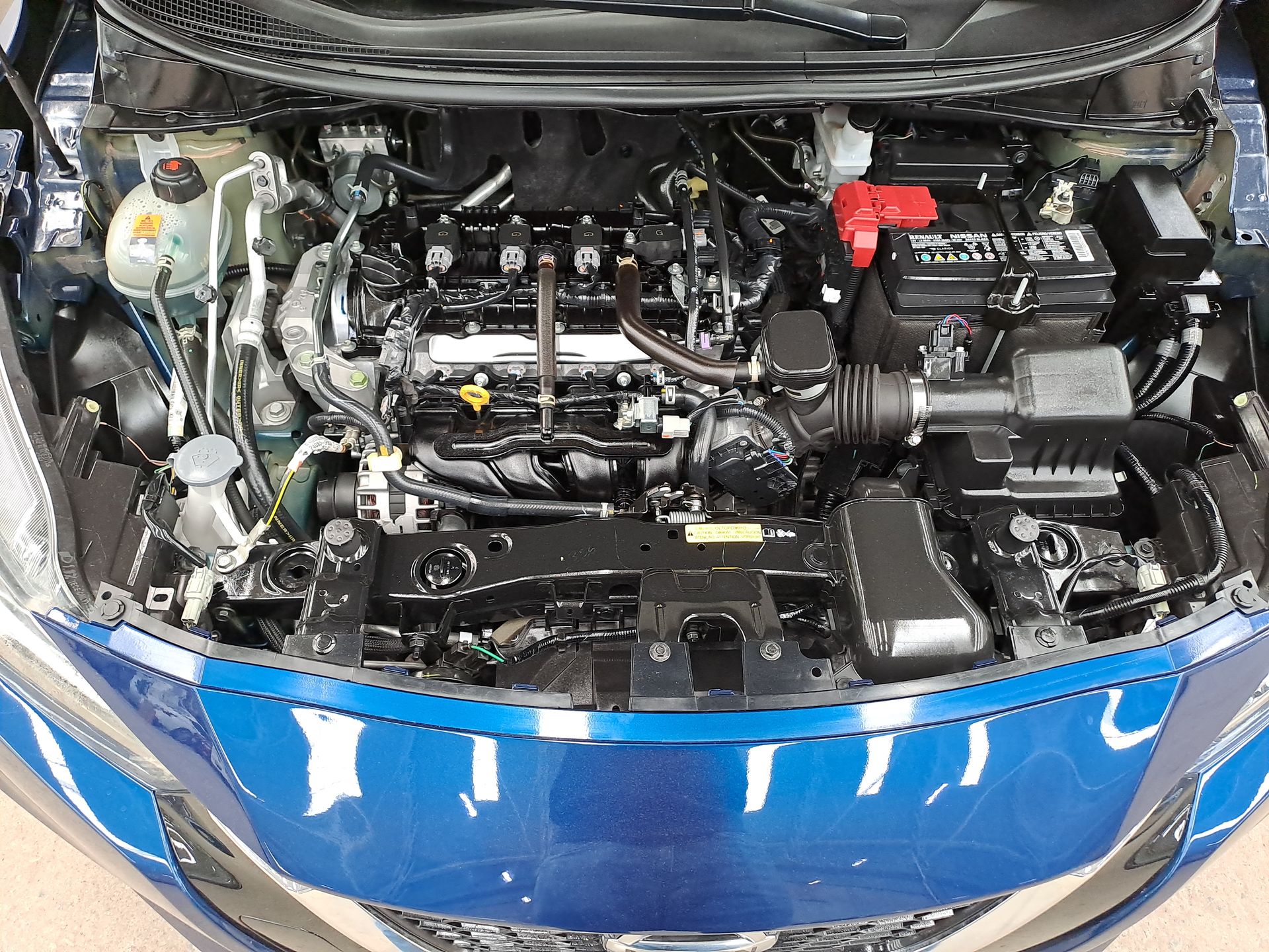 2022 Nissan VERSA ADVANCE MT 22