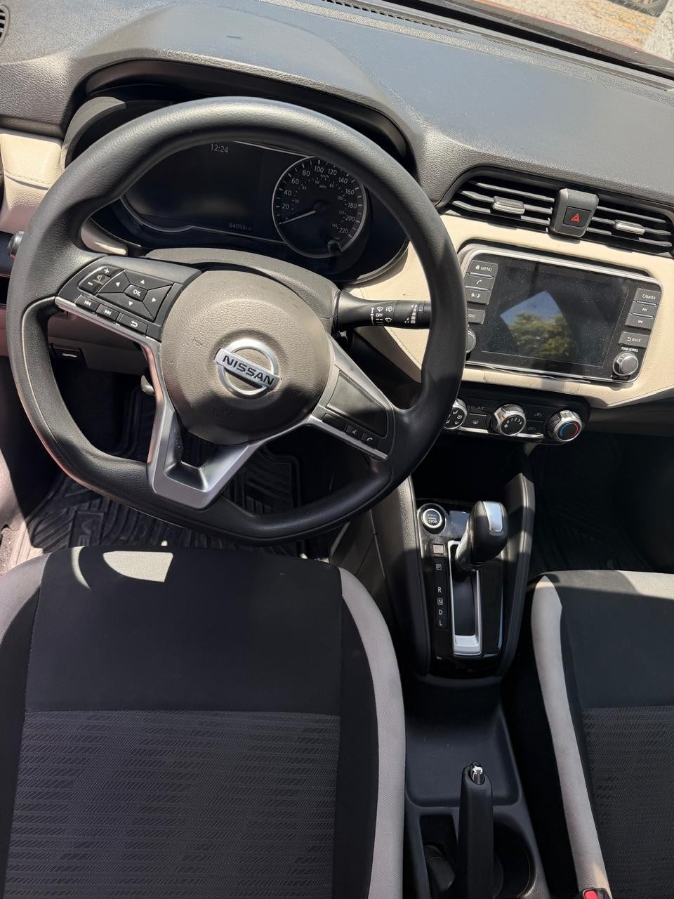 2020 Nissan VERSA ADVANCE CVT