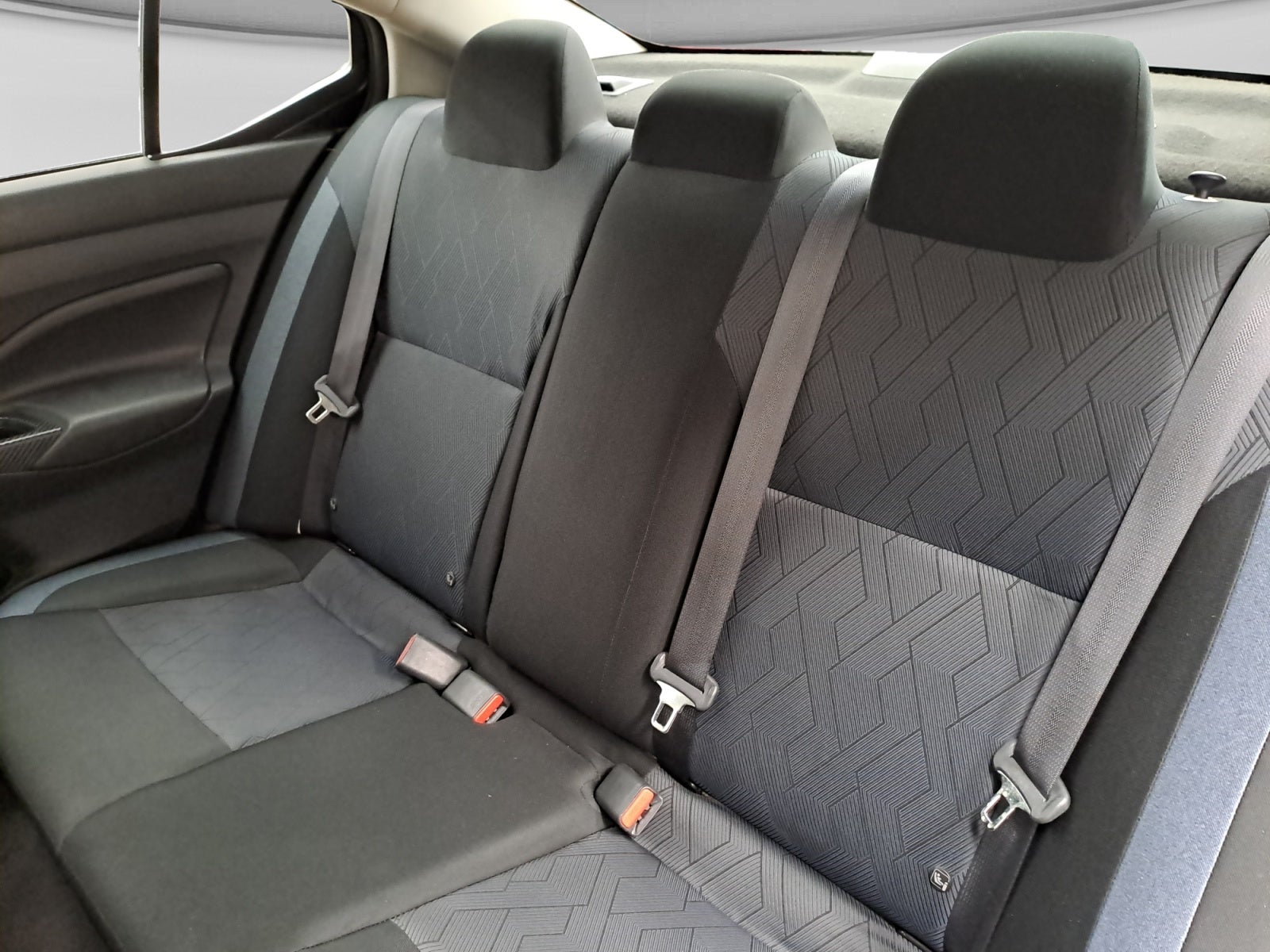 2023 Nissan VERSA ADVANCE CVT 23