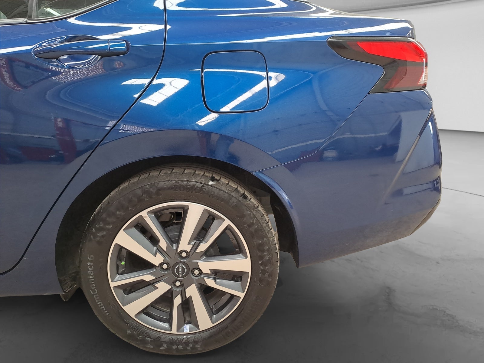 2023 Nissan VERSA ADVANCE CVT 23