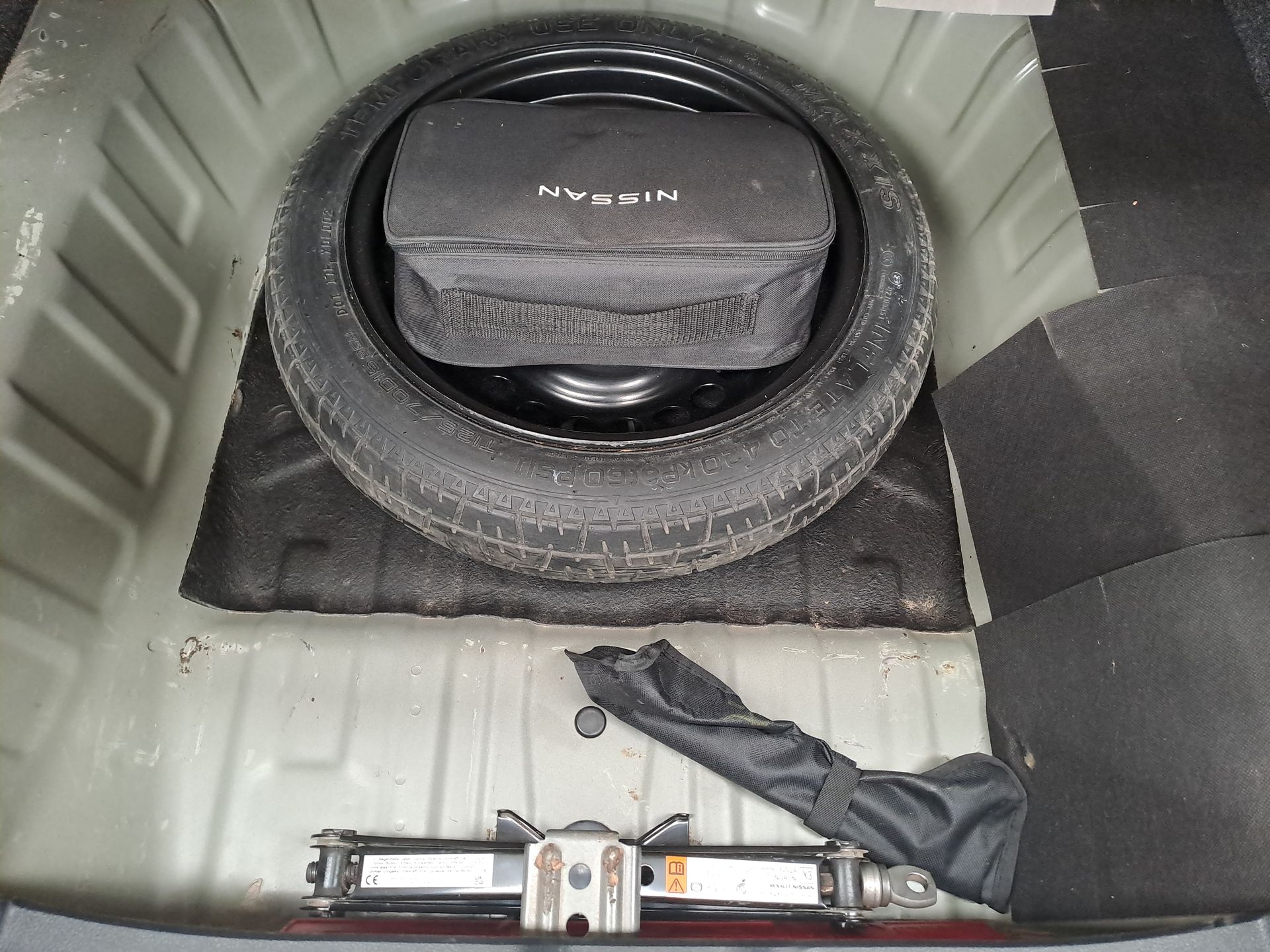 2024 Nissan VERSA SENSE MT 24
