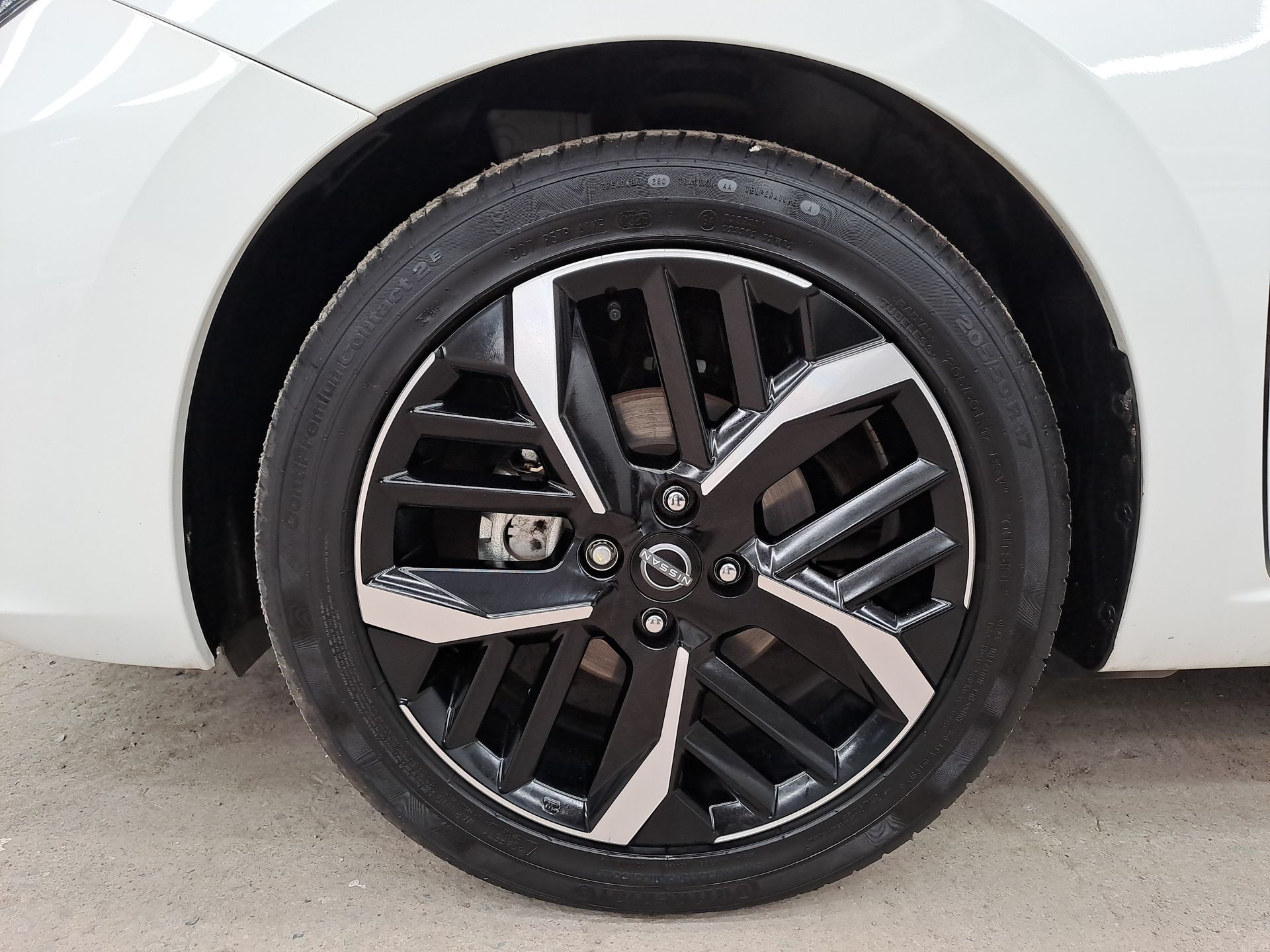 2025 Nissan VERSA SR CVT 25