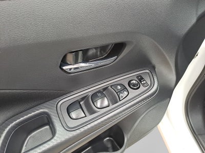 2021 Nissan VERSA ADVANCE MT 21