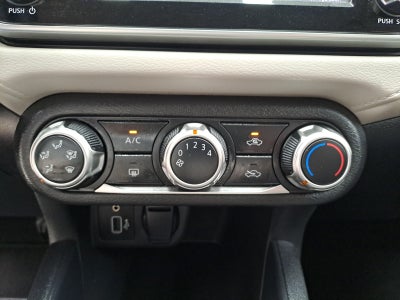 2021 Nissan VERSA ADVANCE MT 21