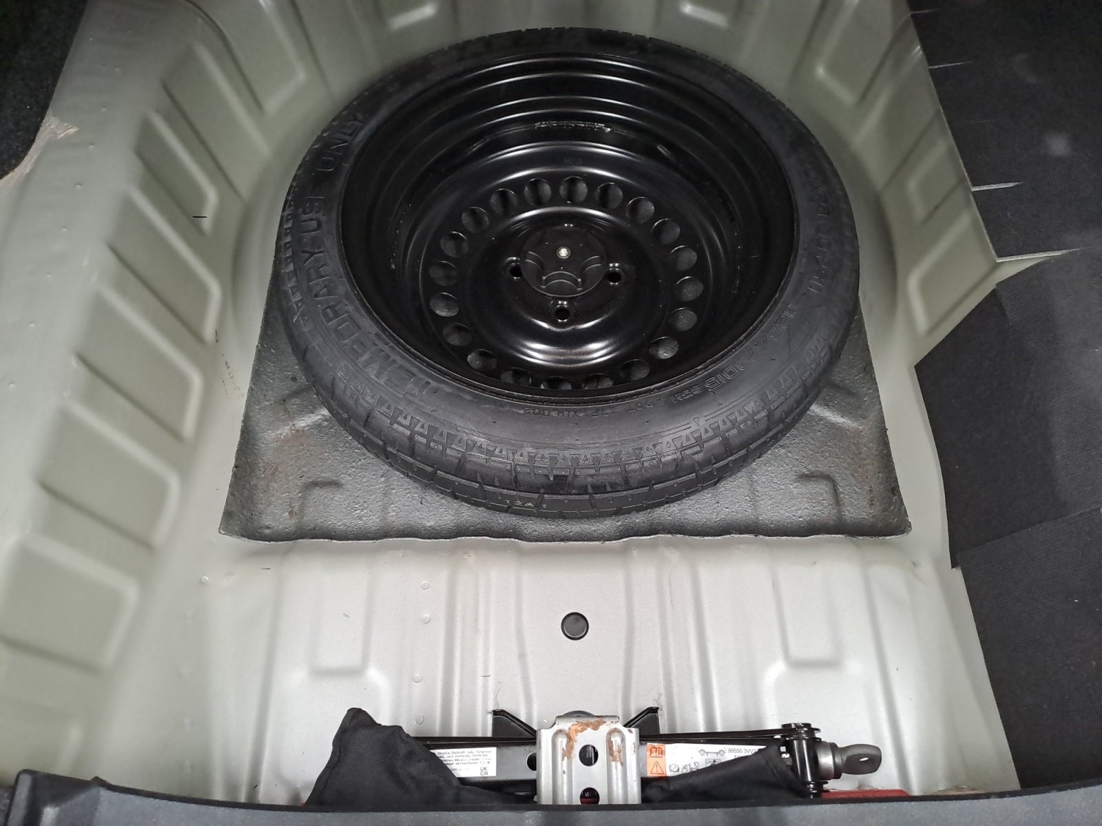 2024 Nissan VERSA ADVANCE MT 24