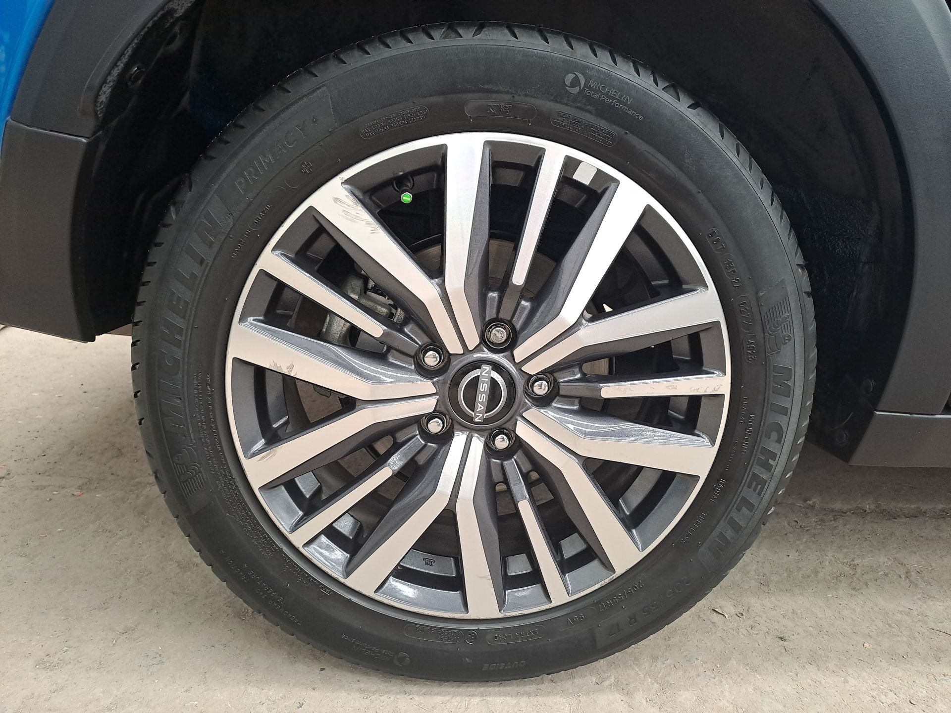 2024 Nissan KICKS PLATINUM BI-TONO 1.6 LTS CVT 24