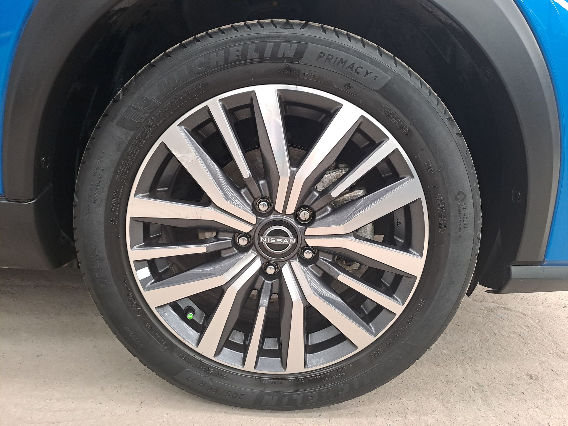 2024 Nissan KICKS PLATINUM BI-TONO 1.6 LTS CVT 24