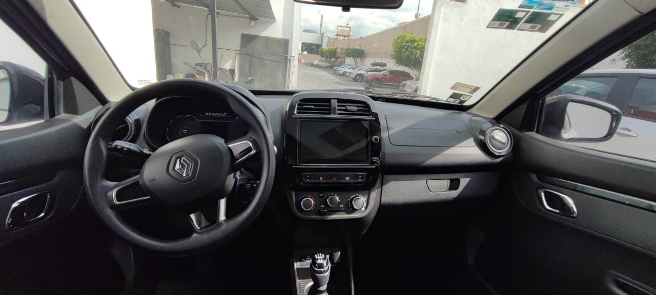 2023 RENAULT KWID ICONIC