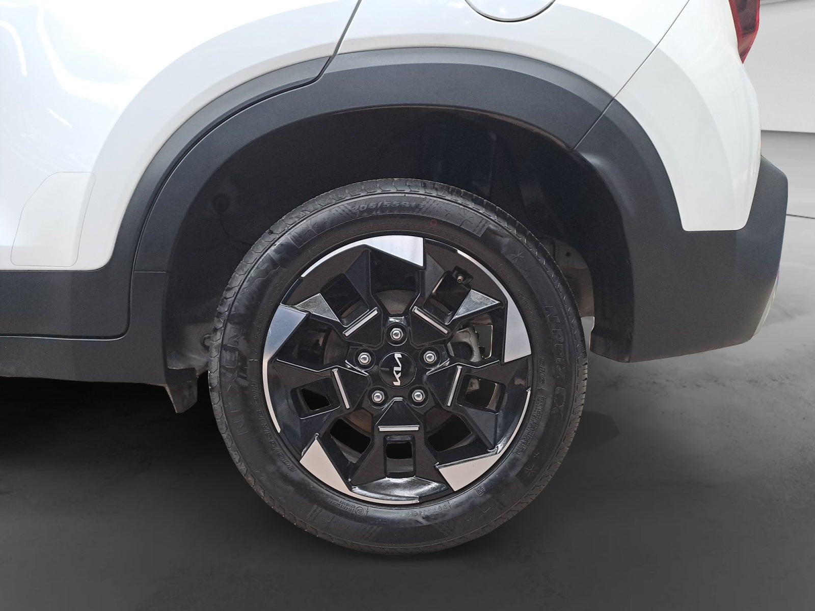 2024 Kia SONET LX MT