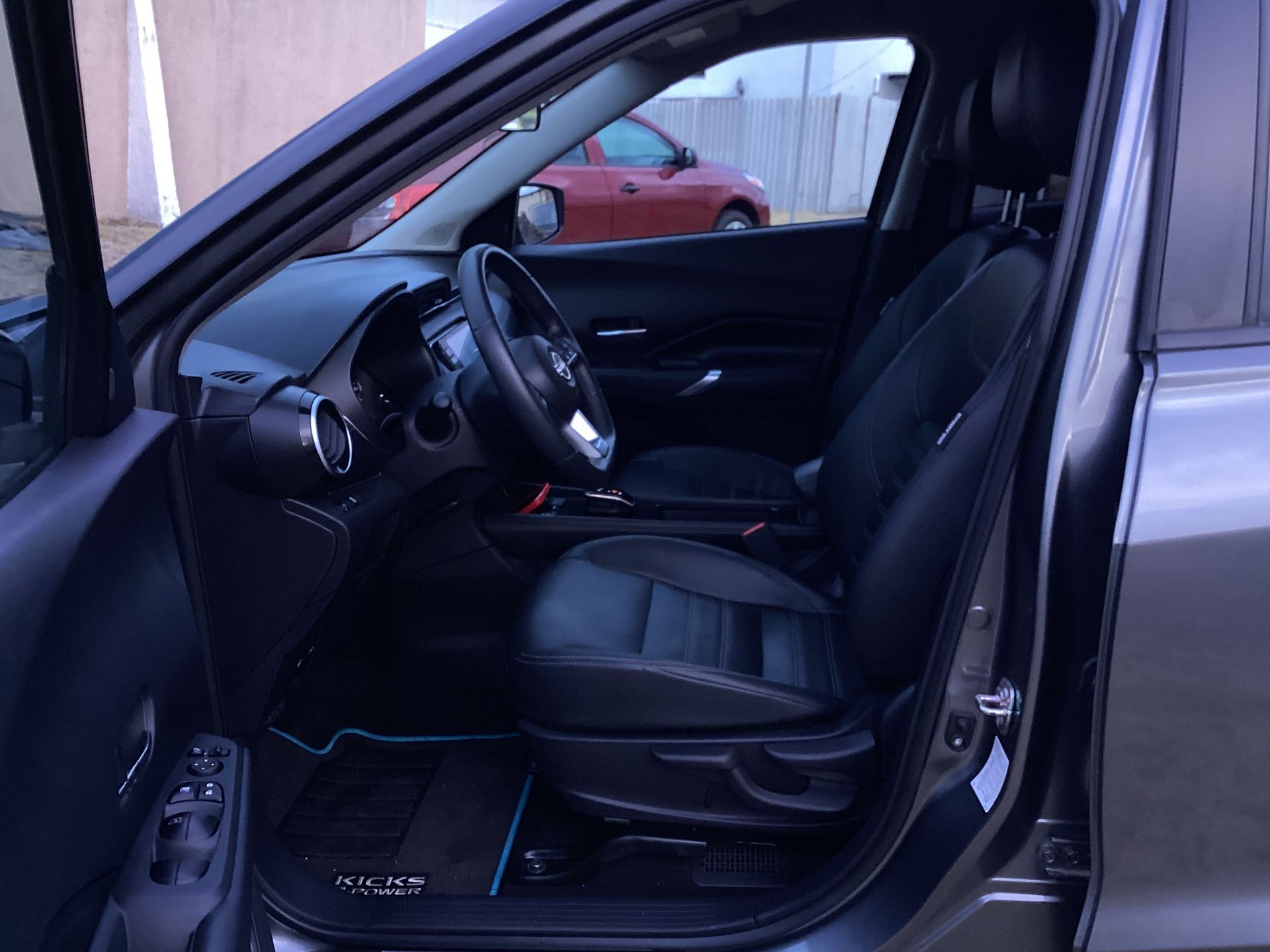 2024 Nissan KICKS PLATINUM E-POWER 24