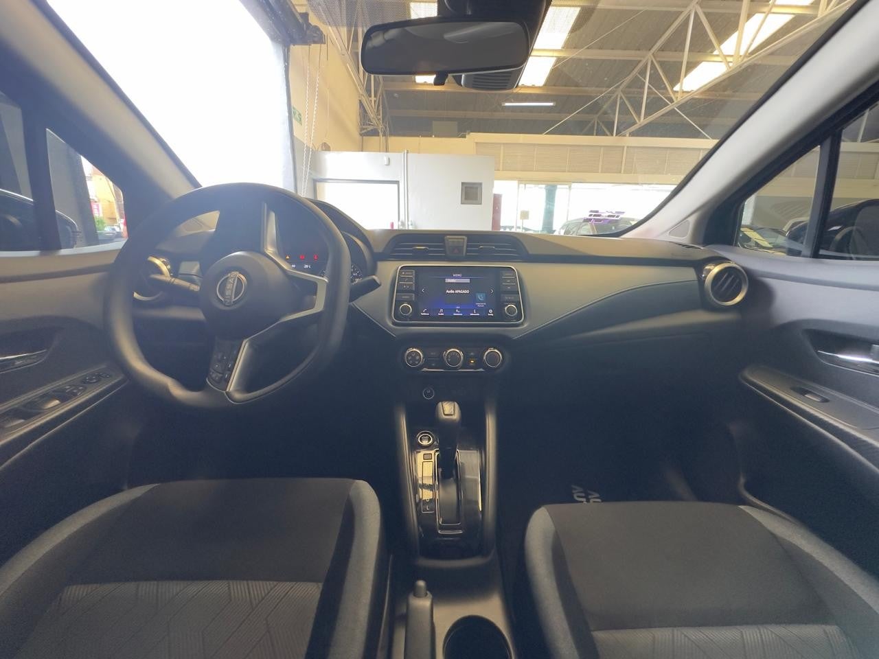 2025 Nissan VERSA ADVANCE CVT 25