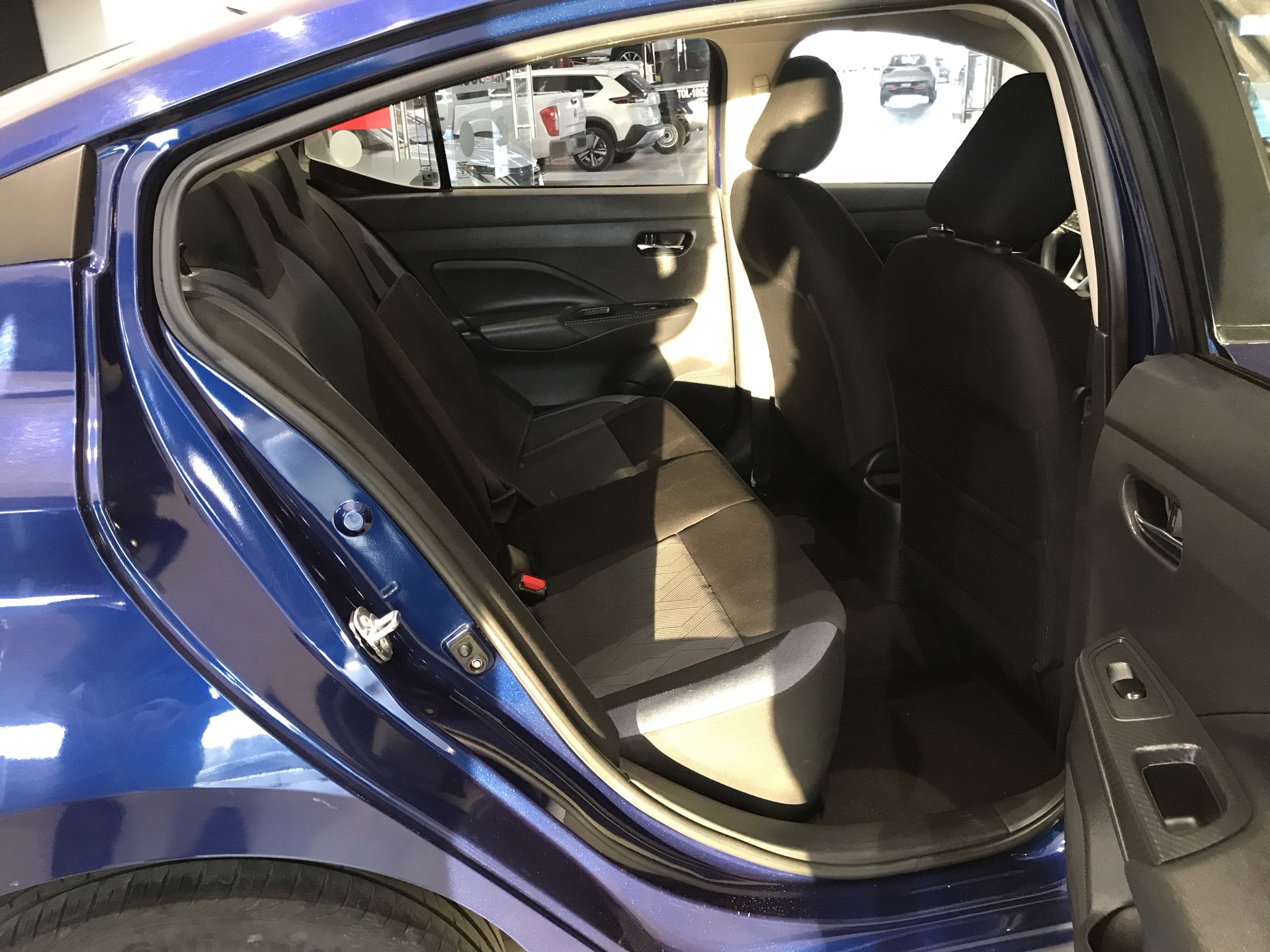 2023 Nissan VERSA ADVANCE MT 23