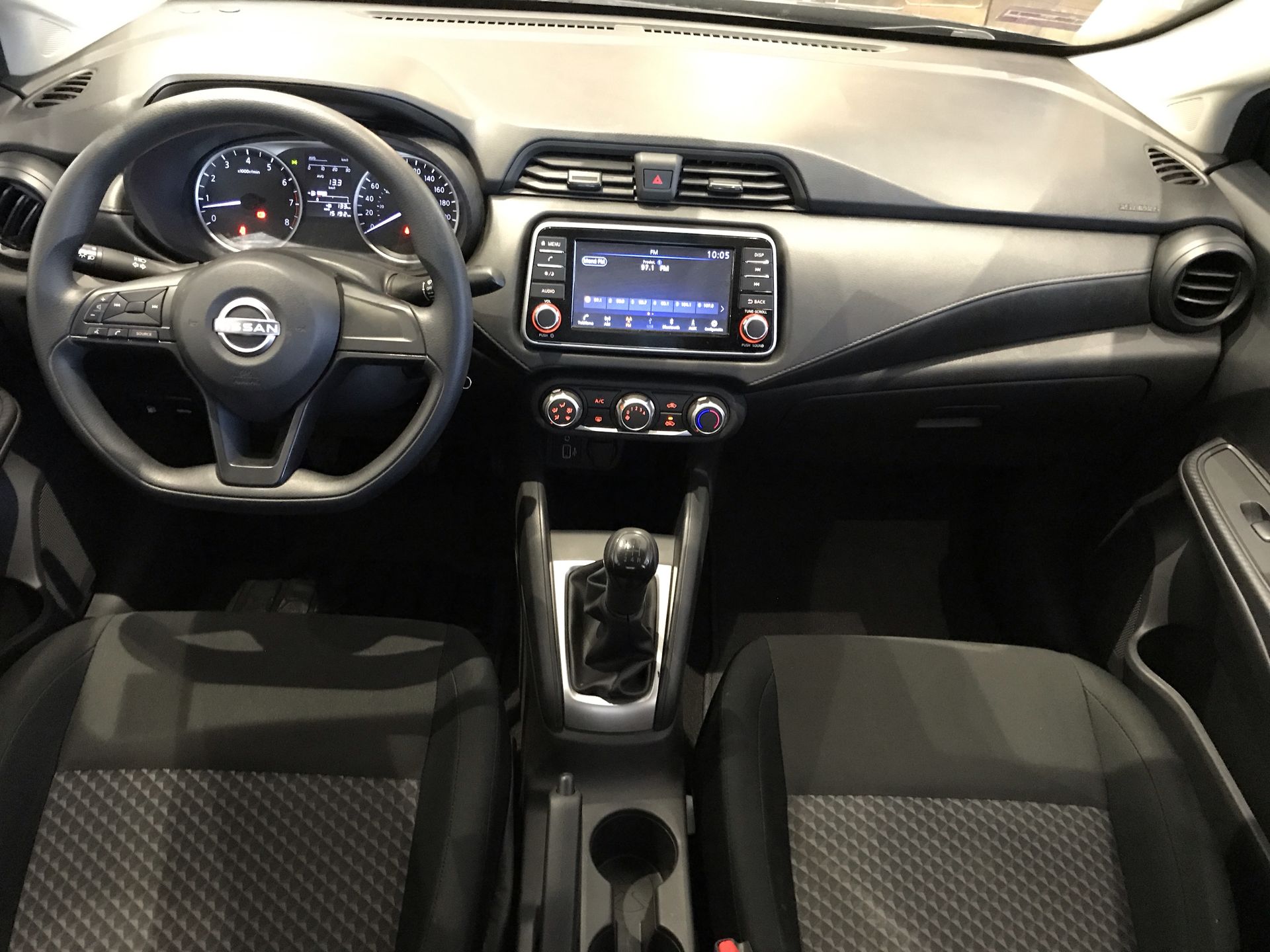 2024 Nissan VERSA SENSE MT 24