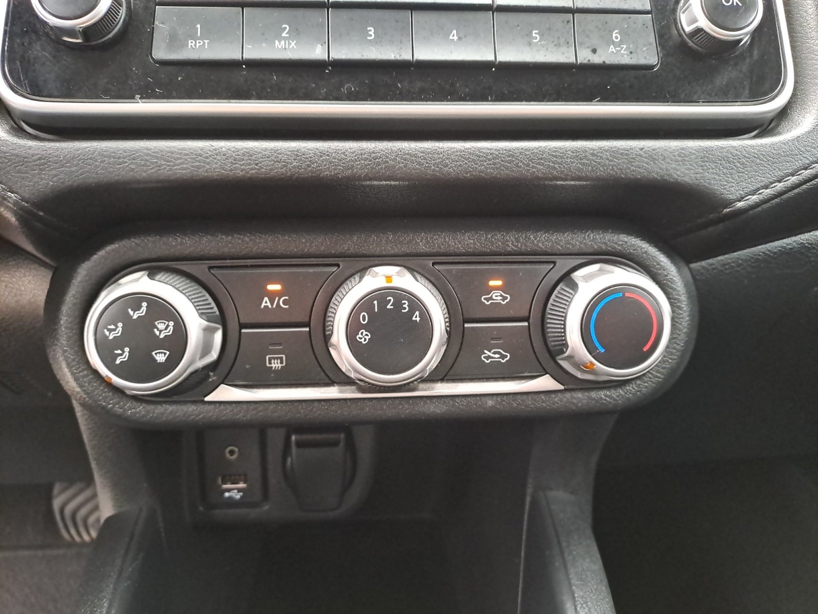 2020 Nissan VERSA SENSE MT