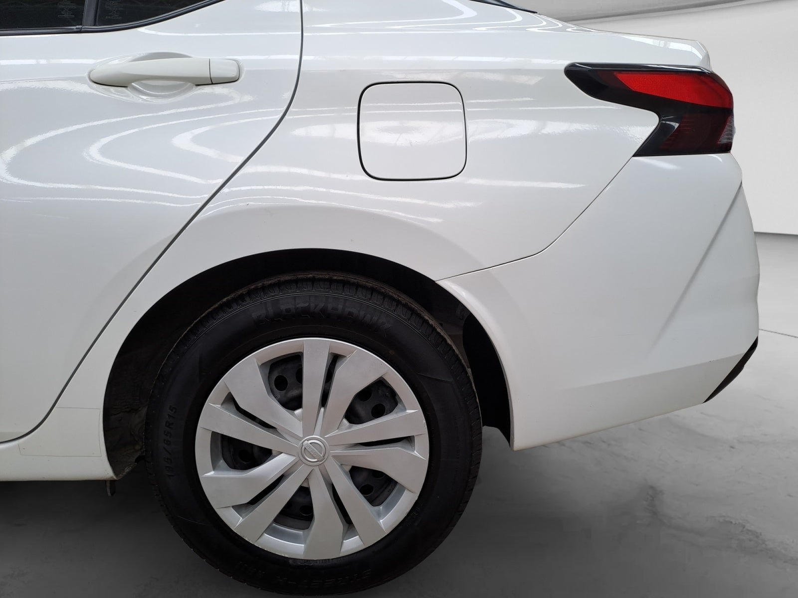 2020 Nissan VERSA SENSE MT